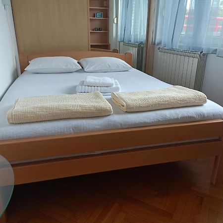 Ramonda Apartment Белград Екстериор снимка